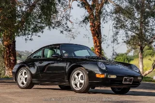 Foto 2 di 24: 1996 Porsche 993 Carrera