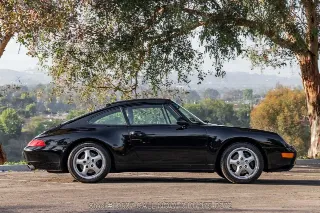 Foto 6 di 24: 1996 Porsche 993 Carrera