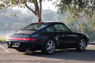Foto 7 di 24: 1996 Porsche 993 Carrera