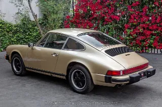 Foto 7 di 24: 1977 Porsche 911S