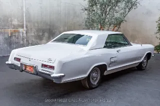 Foto 5 di 24: 1964 Buick Riviera