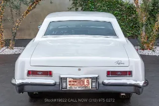 Foto 6 di 24: 1964 Buick Riviera