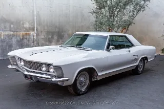 Foto 8 di 24: 1964 Buick Riviera