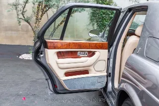 Foto 20 di 24: 1999 Rolls Royce Silver Seraph