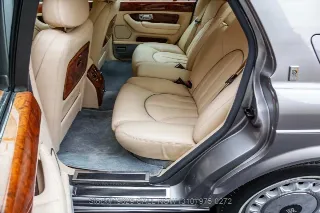 Foto 21 di 24: 1999 Rolls Royce Silver Seraph