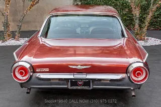 Foto 6 di 24: 1962 Ford Thunderbird