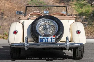Foto 10 di 24: 1954 MG TF