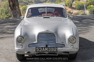 Foto 2 di 24: 1953 Aston Martin DB2 Vantage