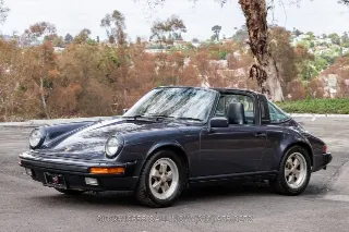 Foto 10 di 24: 1985 Porsche Carrera