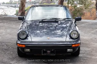 Foto 11 di 24: 1985 Porsche Carrera