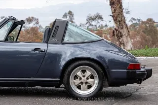 Foto 22 di 24: 1985 Porsche Carrera