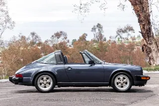 Foto 5 di 24: 1985 Porsche Carrera