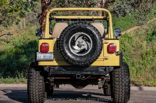 Foto 10 di 24: 1991 Jeep Wrangler 4x4