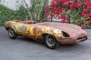 Foto 3 di 24: 1962 Jaguar XKE Series 1