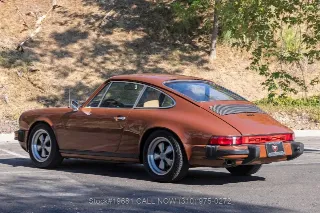 Foto 10 di 24: 1974 Porsche 911