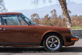Foto 12 di 24: 1974 Porsche 911