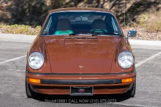Foto 2 di 24: 1974 Porsche 911