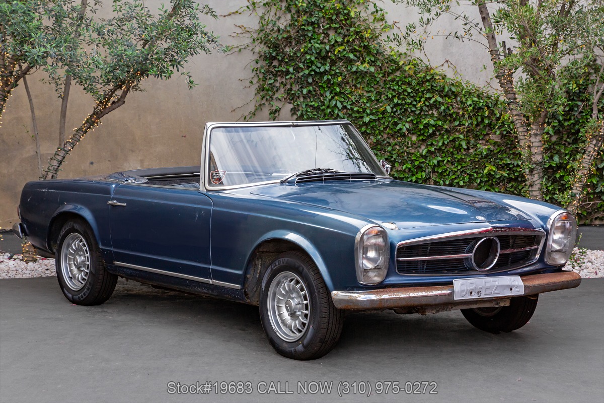 1967 Mercedes Benz 250SL