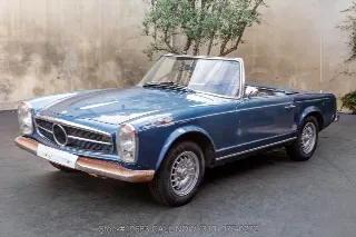 Foto 8 di 24: 1967 Mercedes Benz 250SL