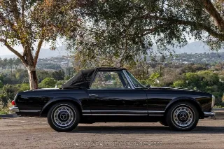 Foto 13 di 24: 1966 Mercedes Benz 230SL