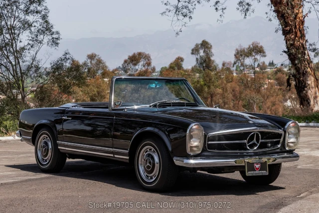 1966 Mercedes Benz 230SL