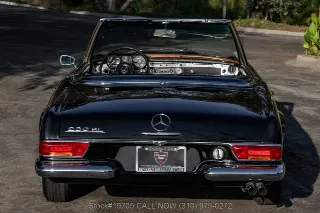 Foto 7 di 24: 1966 Mercedes Benz 230SL