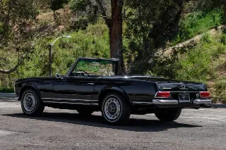 Foto 8 di 24: 1966 Mercedes Benz 230SL