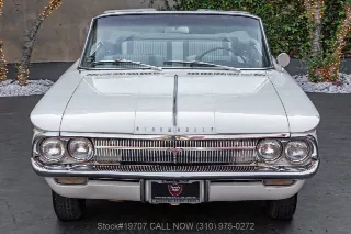 Foto 2 di 24: 1962 Oldsmobile F 85