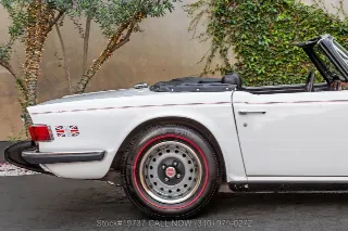 Foto 17 di 24: 1975 Triumph TR6