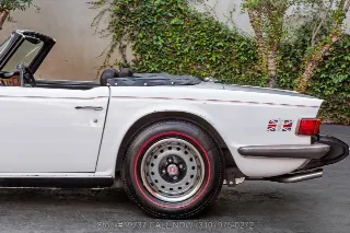 Foto 19 di 24: 1975 Triumph TR6