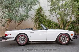 Foto 4 di 24: 1975 Triumph TR6