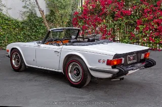 Foto 7 di 24: 1975 Triumph TR6