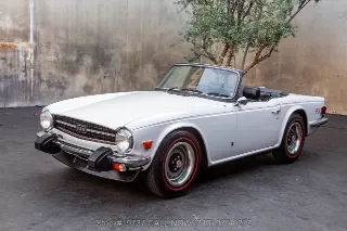 Foto 8 di 24: 1975 Triumph TR6