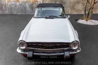 Foto 9 di 24: 1975 Triumph TR6