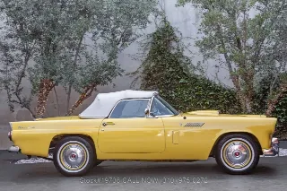 Foto 10 di 24: 1956 Ford Thunderbird