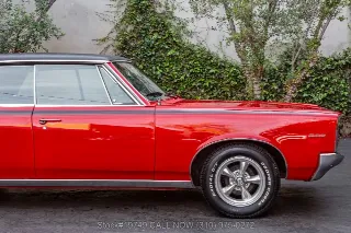 Foto 7 di 24: 1967 Pontiac LeMans