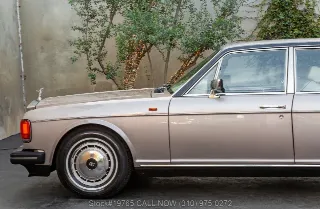 Foto 12 di 24: 1992 Rolls Royce Silver Spur II