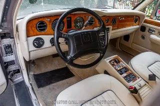 Foto 16 di 24: 1992 Rolls Royce Silver Spur II