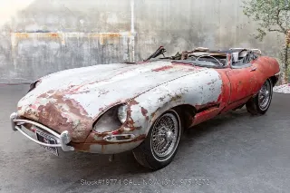 Foto 7 di 24: 1967 Jaguar XKE Series I