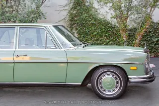 Foto 10 di 24: 1973 Mercedes Benz 280SEL