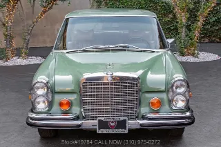 Foto 2 di 24: 1973 Mercedes Benz 280SEL