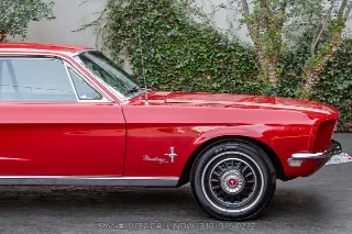 Foto 10 di 24: 1968 Ford Mustang