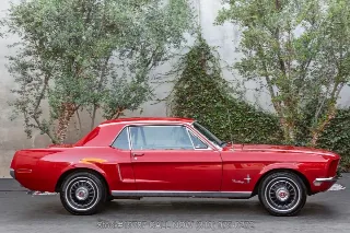 Foto 4 di 24: 1968 Ford Mustang