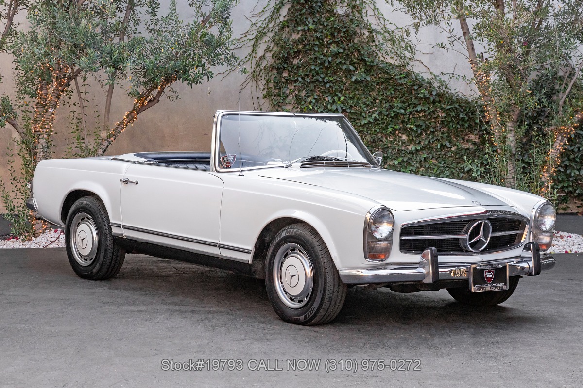 1966 Mercedes Benz 230SL