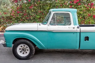 Foto 12 di 24: 1966 Ford F250