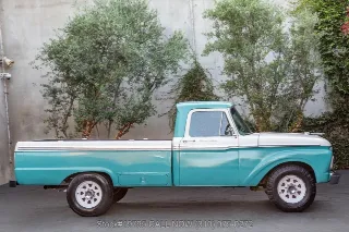 Foto 4 di 24: 1966 Ford F250