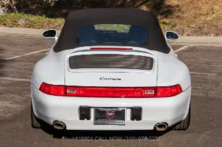 Foto 13 di 24: 1998 Porsche 993
