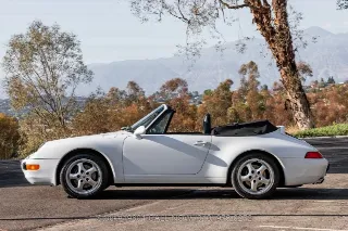 Foto 20 di 24: 1998 Porsche 993