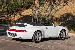 Foto 6 di 24: 1998 Porsche 993