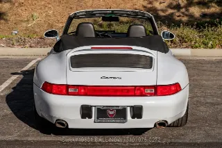 Foto 7 di 24: 1998 Porsche 993